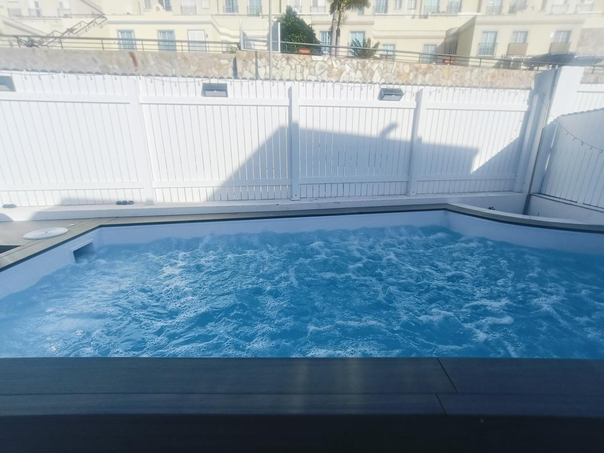 Big Villa Puerto Rico With Heated Saltwater Jacuzzi Pool & Bbq & Private Parking Exterior foto