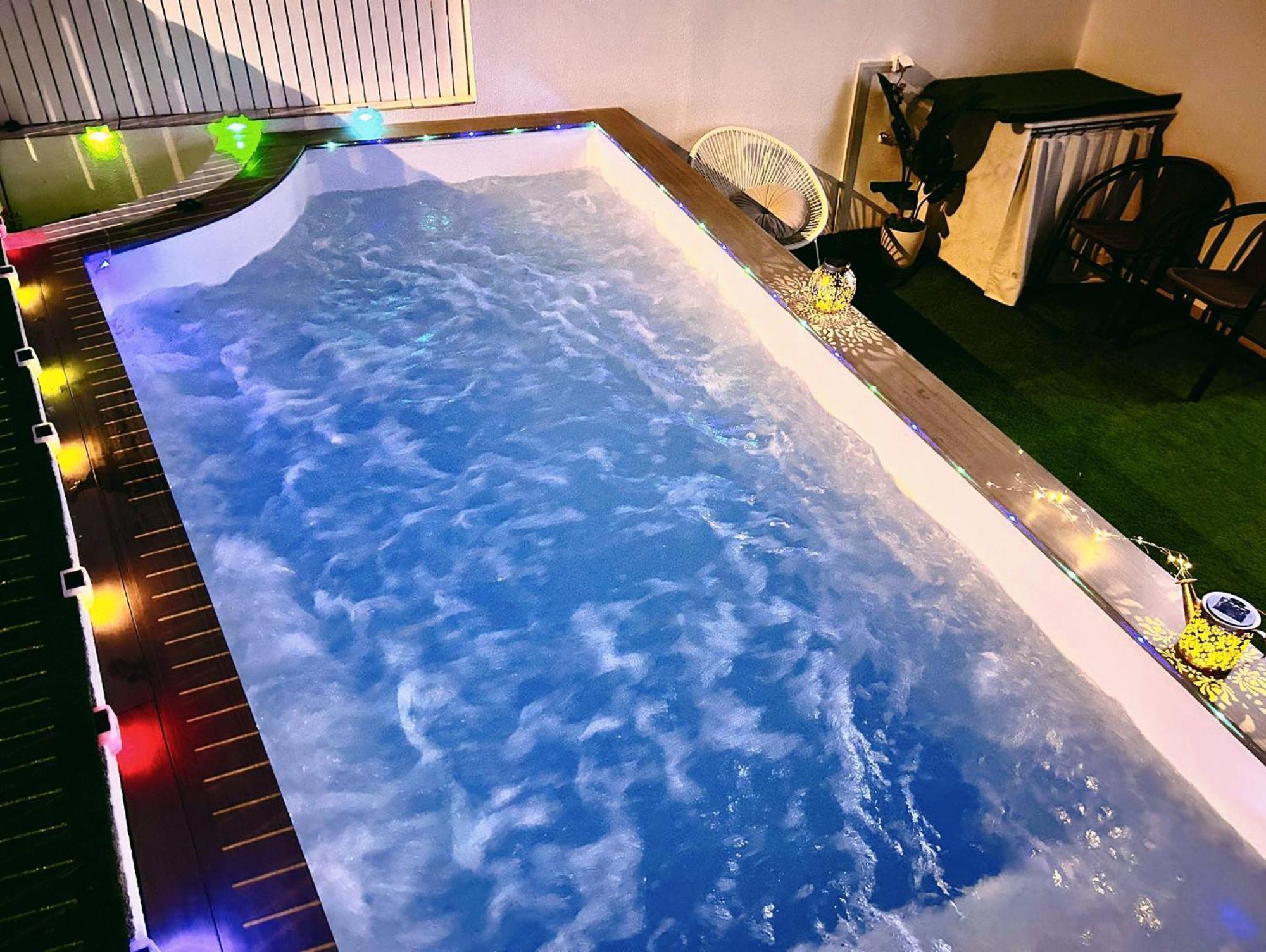 Big Villa Puerto Rico With Heated Saltwater Jacuzzi Pool & Bbq & Private Parking Exterior foto